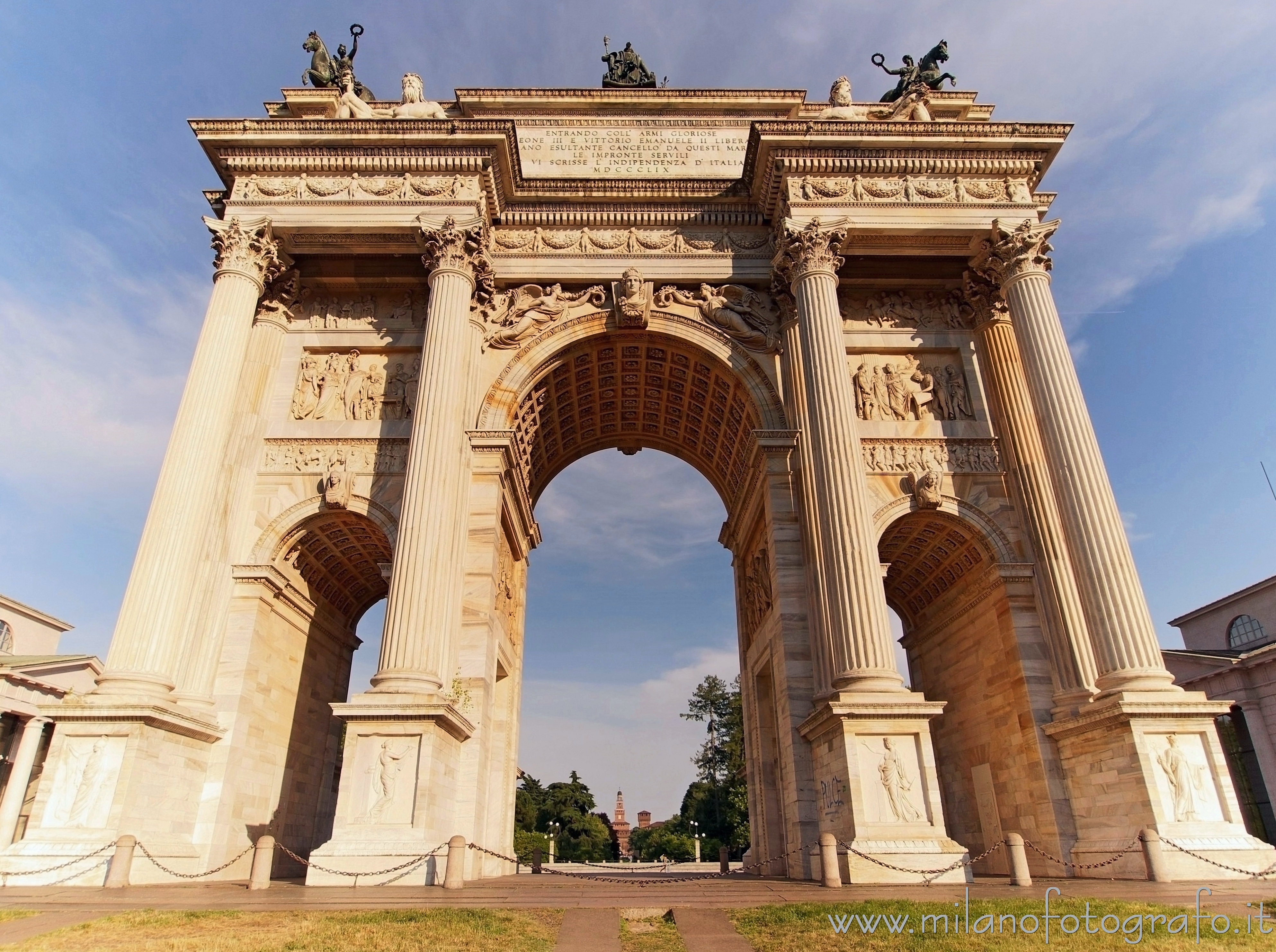 Milan (Italy) - Arch of Peace side toward Sempione Avenue